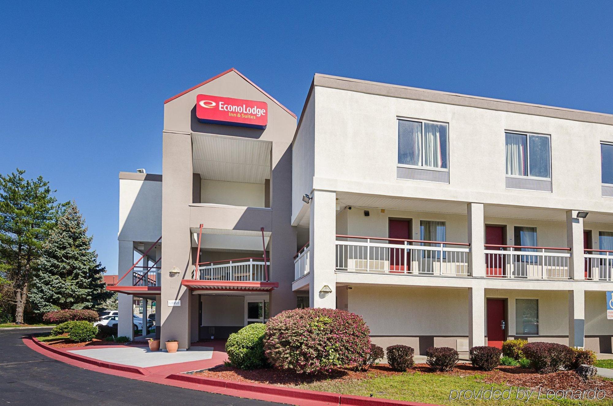 Econo Lodge Inn & Suites Johnson City Exterior photo